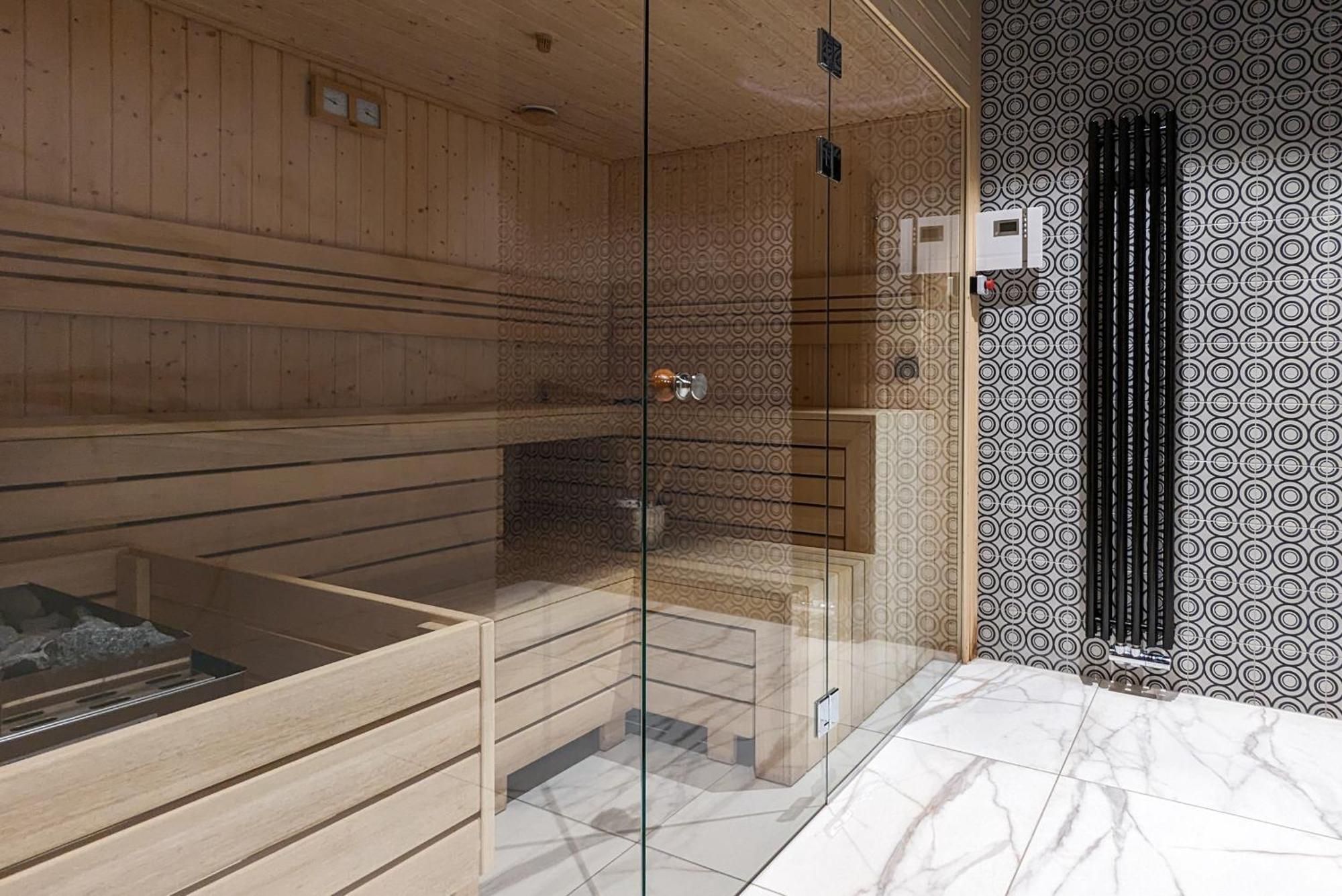 Elegant In With Sauna, Gym And Parking By Renters