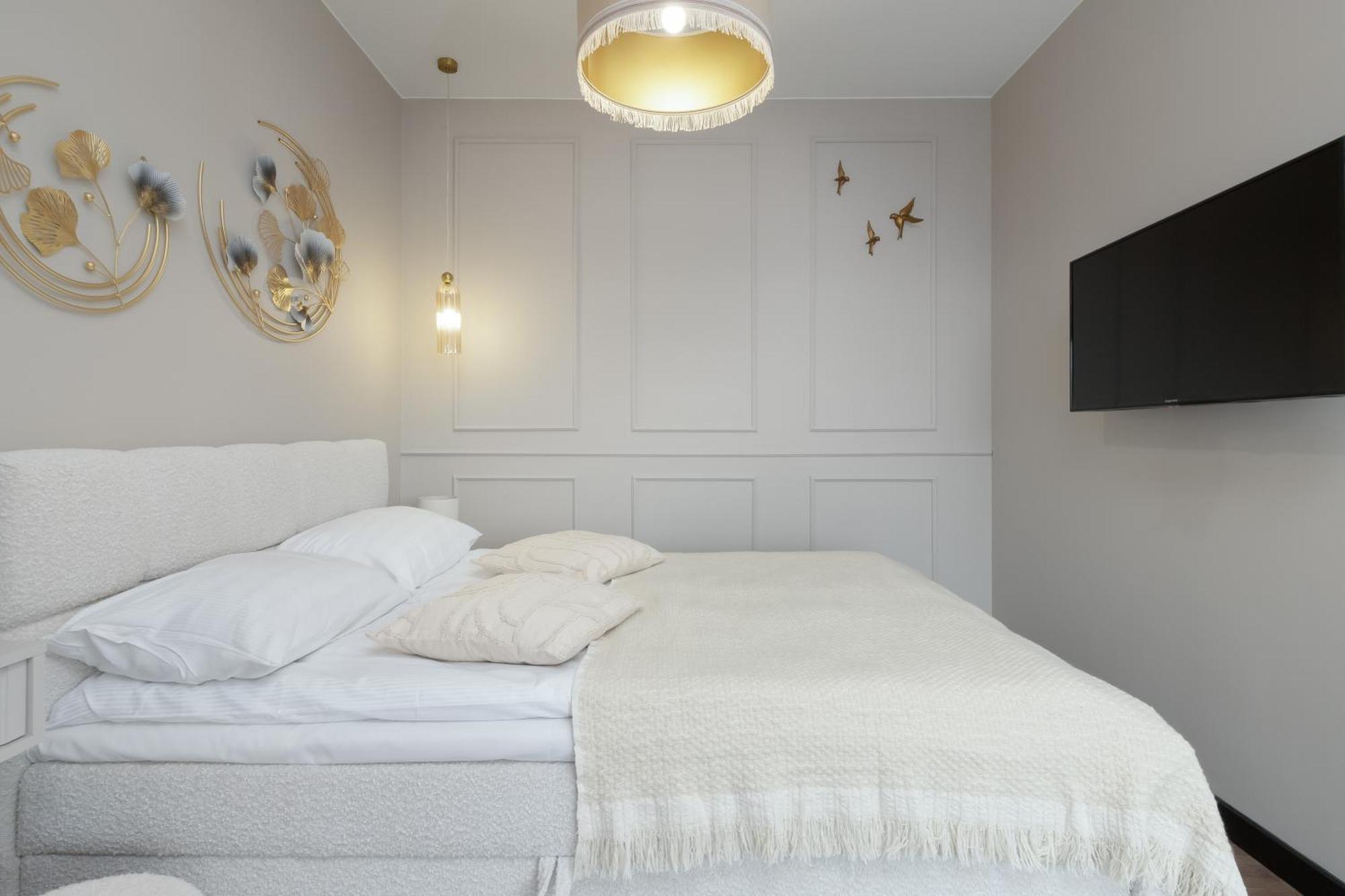 Elegant In With Sauna, Gym And Parking By Renters